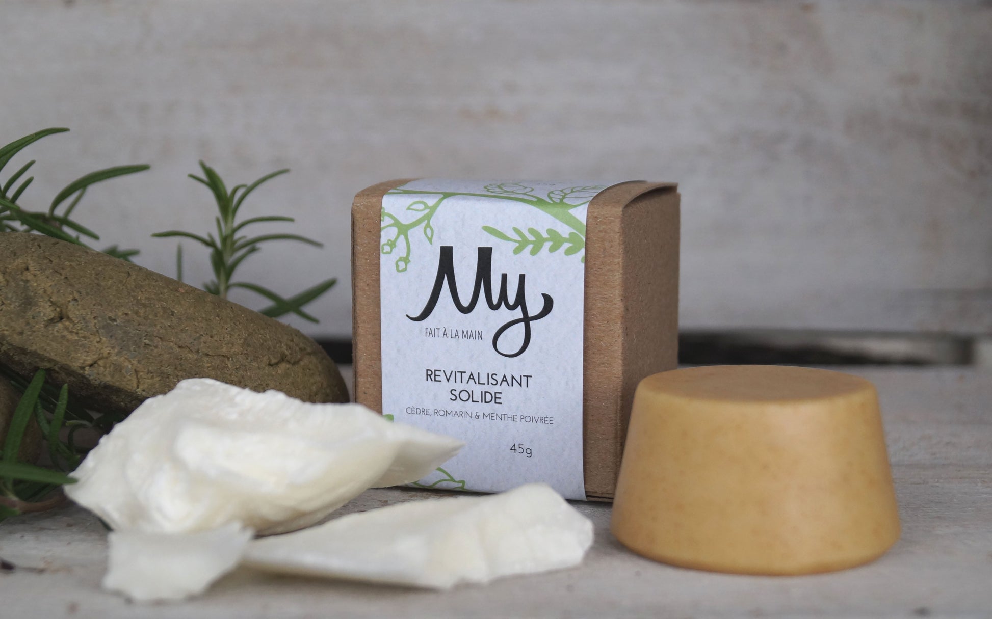 Revitalisant solide cheveux normaux Cèdre, romarin et menthe poivrée