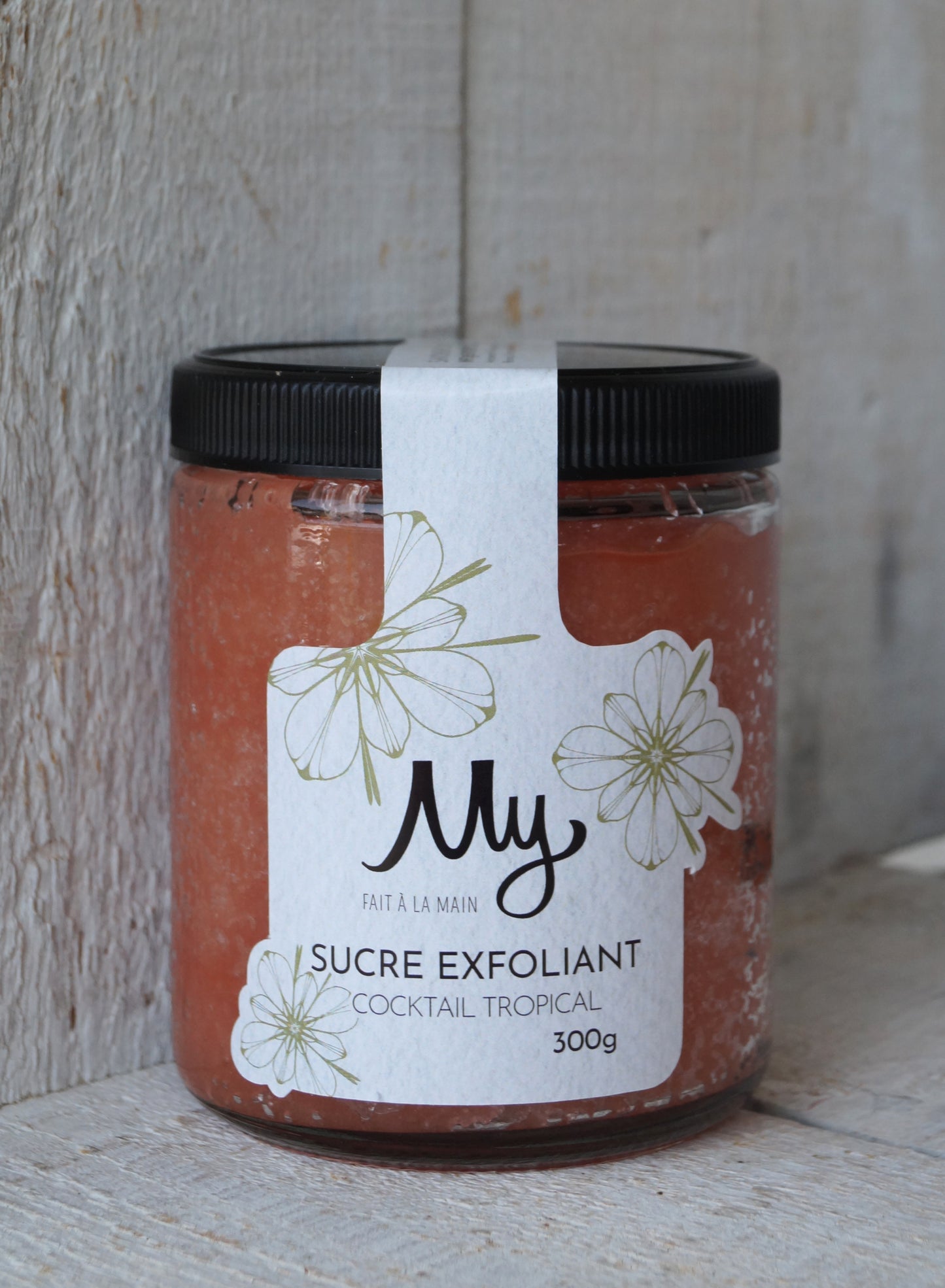 Exfoliating sugar for the body